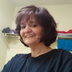 Meet your Posher, Dena